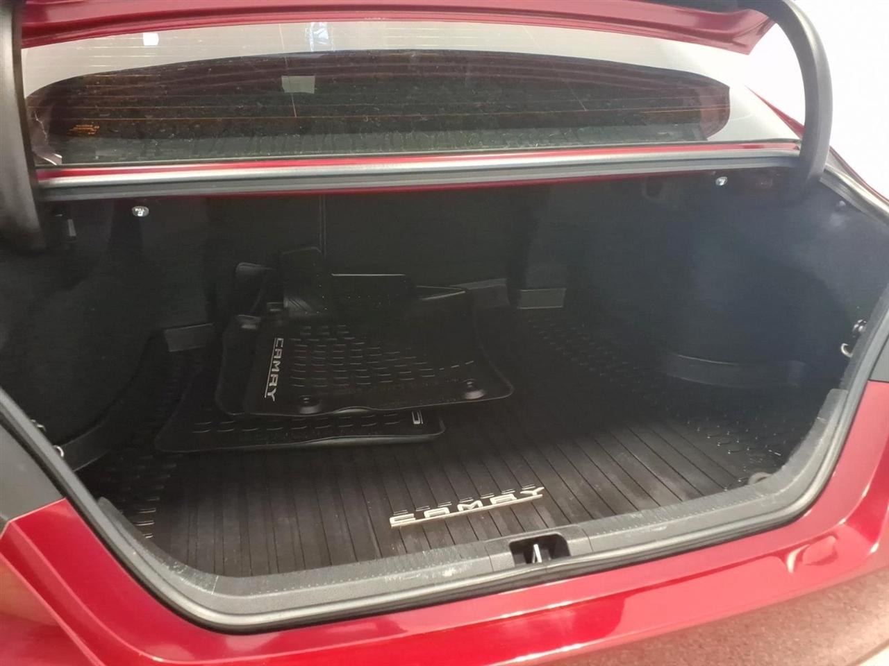 Toyota Camry SE 2018