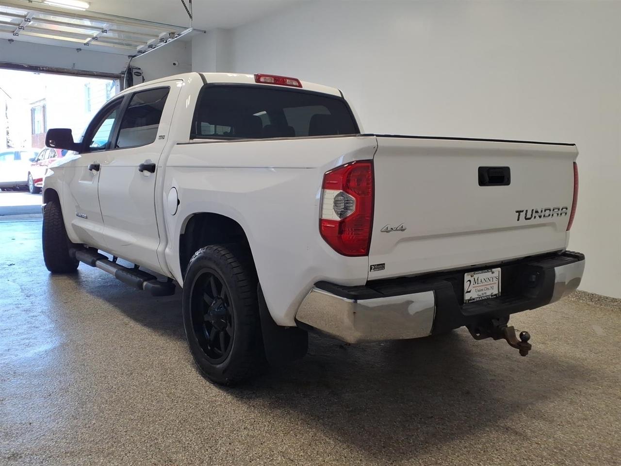 Toyota Tundra 4WD SR5 CrewMax 5.5' Bed 4.6L (Natl) 2018