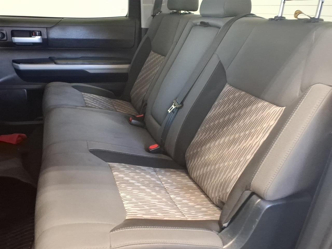 Toyota Tundra 4WD SR5 CrewMax 5.5' Bed 4.6L (Natl) 2018