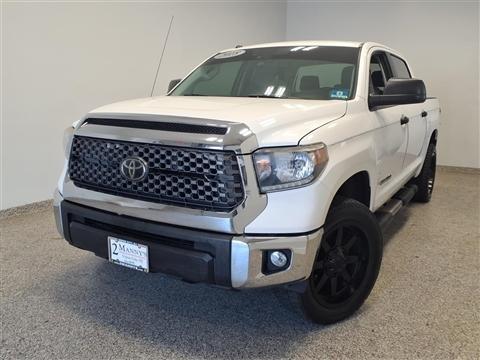 2018 Toyota Tundra 4WD SR5 CrewMax 5.5' Bed 4.6L (Natl)
