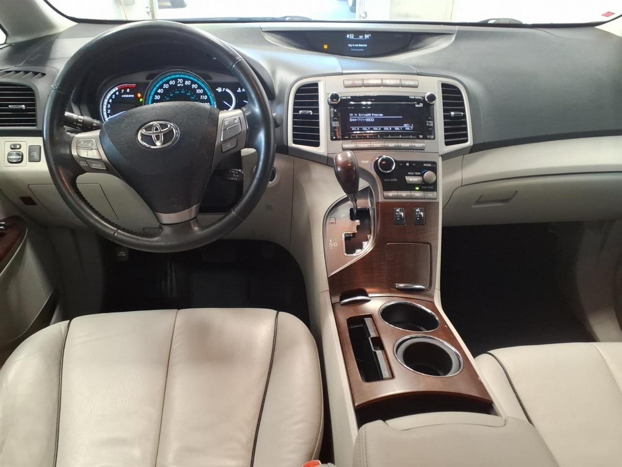 Toyota Venza 4dr Wgn V6 AWD (Natl) 2011