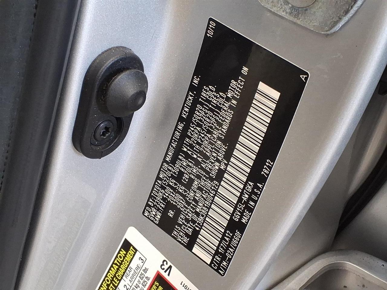 Toyota Venza 4dr Wgn V6 AWD (Natl) 2011