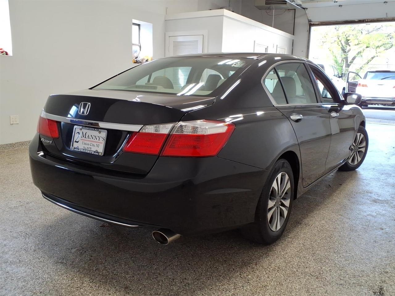 Honda Accord Sedan 4dr I4 CVT LX 2015