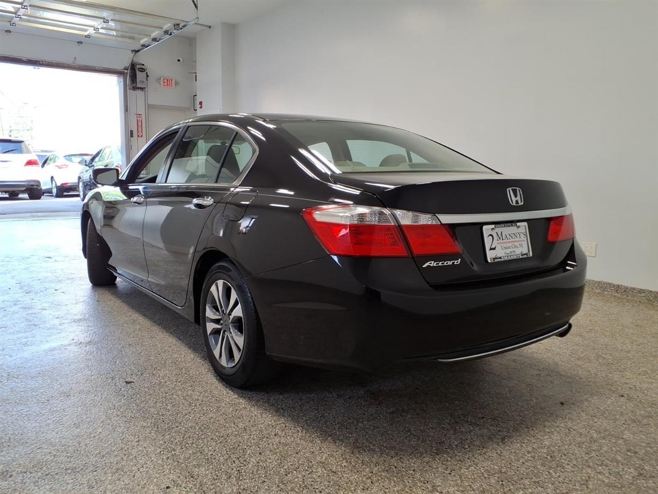 Honda Accord Sedan 4dr I4 CVT LX 2015