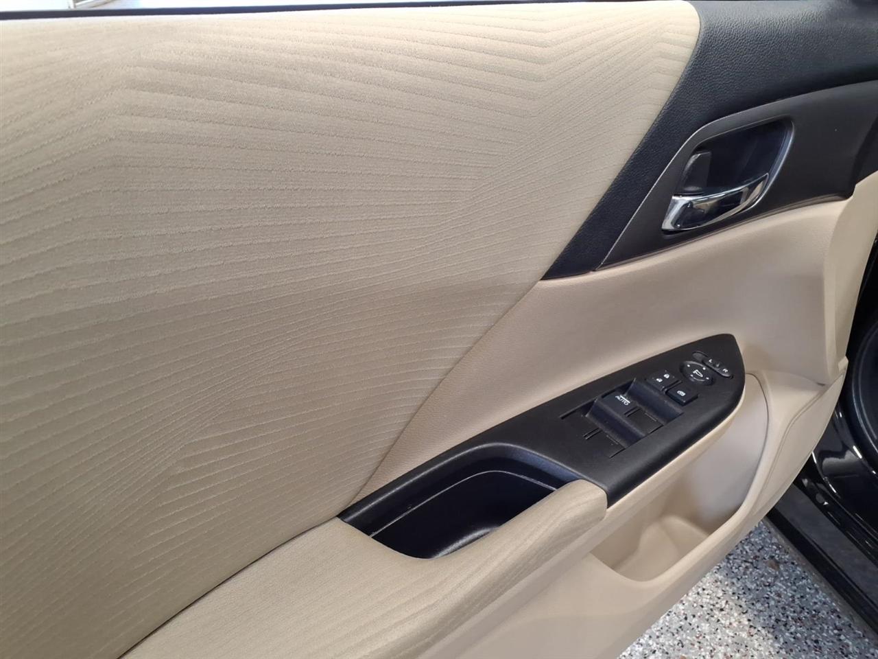 Honda Accord Sedan 4dr I4 CVT LX 2015