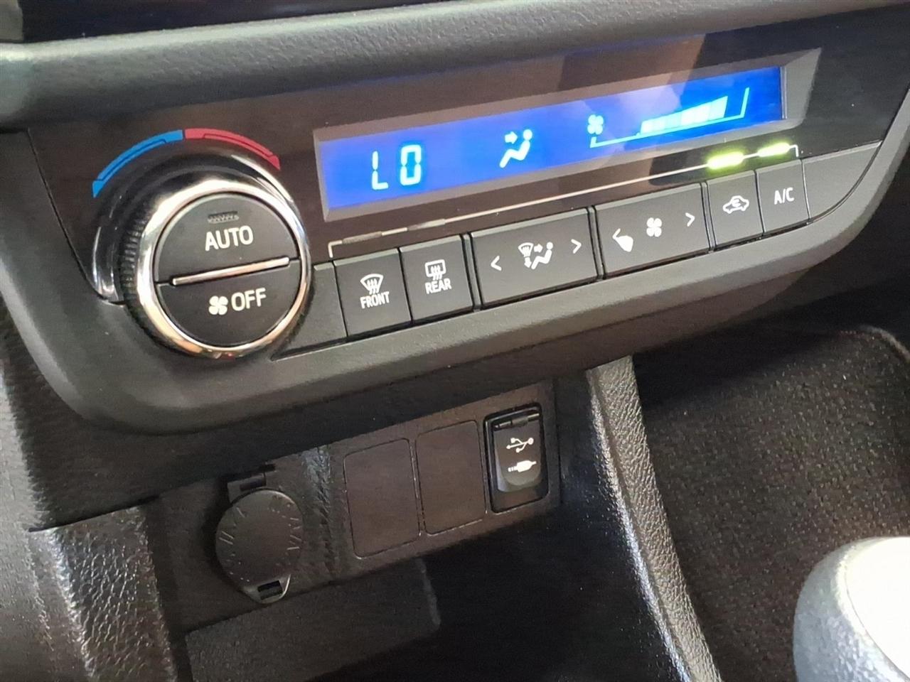 Toyota Corolla 4dr Sdn CVT S w/Special Edition Pkg (Natl) 2016