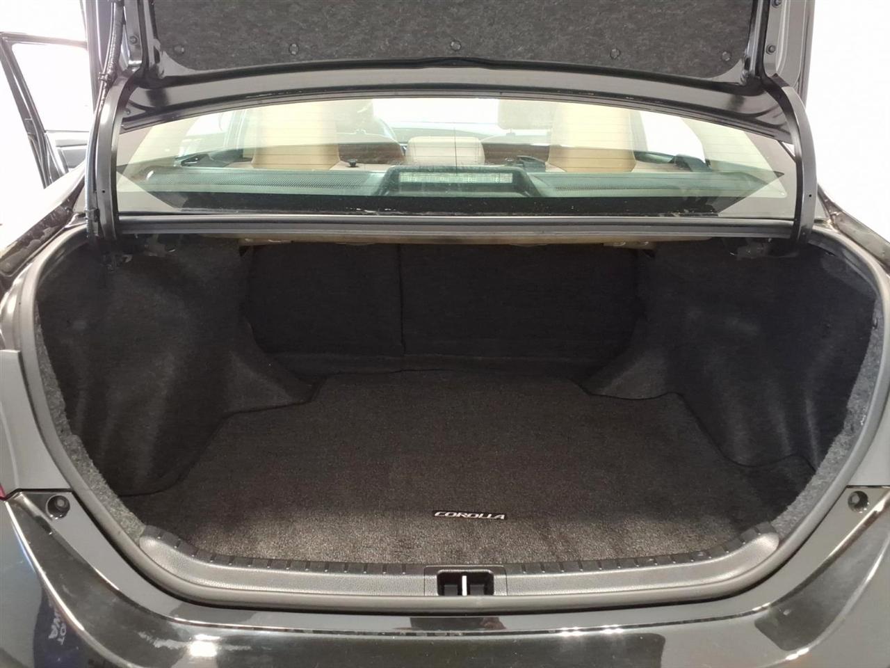 Toyota Corolla 4dr Sdn CVT S w/Special Edition Pkg (Natl) 2016