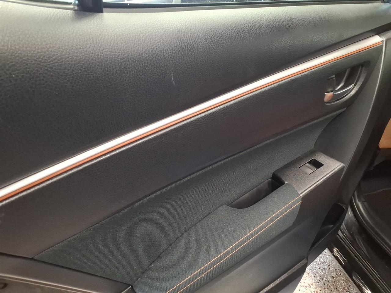 Toyota Corolla 4dr Sdn Auto LE (Natl) 2016