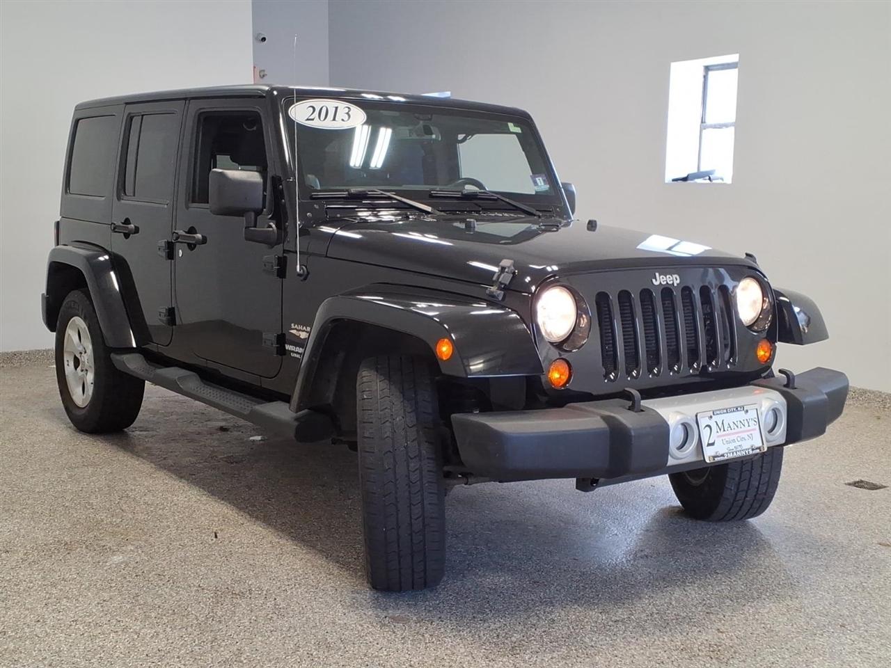 Jeep Wrangler Unlimited 4WD 4dr Sahara 2013