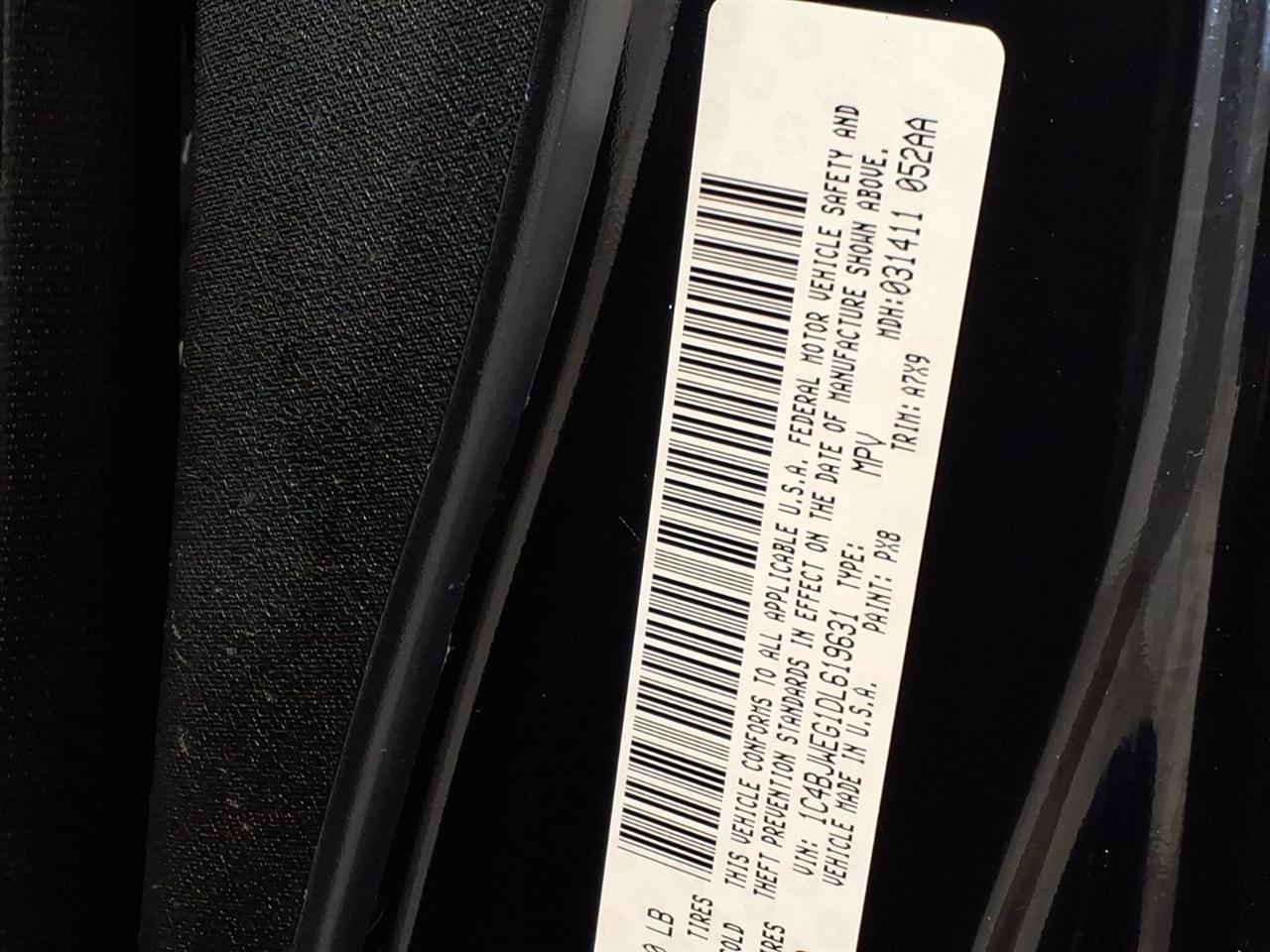 Jeep Wrangler Unlimited 4WD 4dr Sahara 2013
