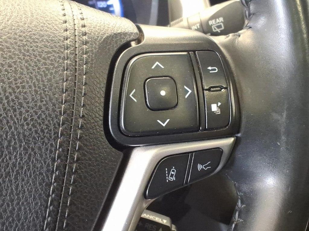 Toyota Highlander XLE AWD V6 2019