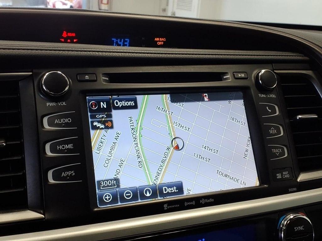 Toyota Highlander XLE AWD V6 2019