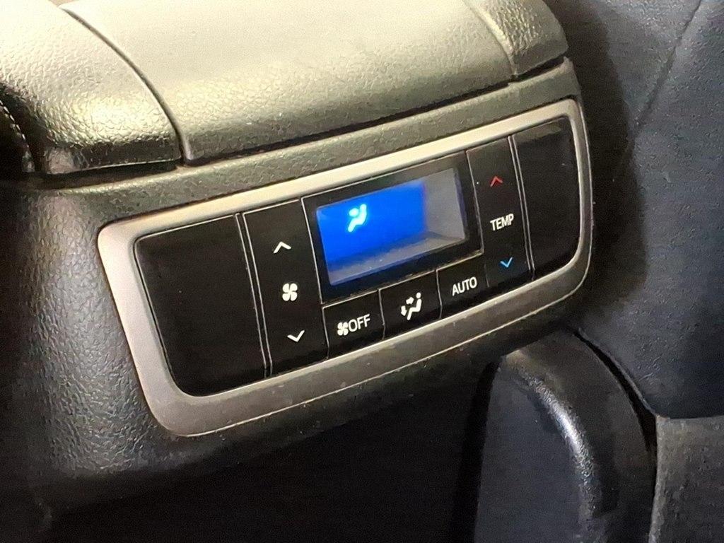 Toyota Highlander XLE AWD V6 2019