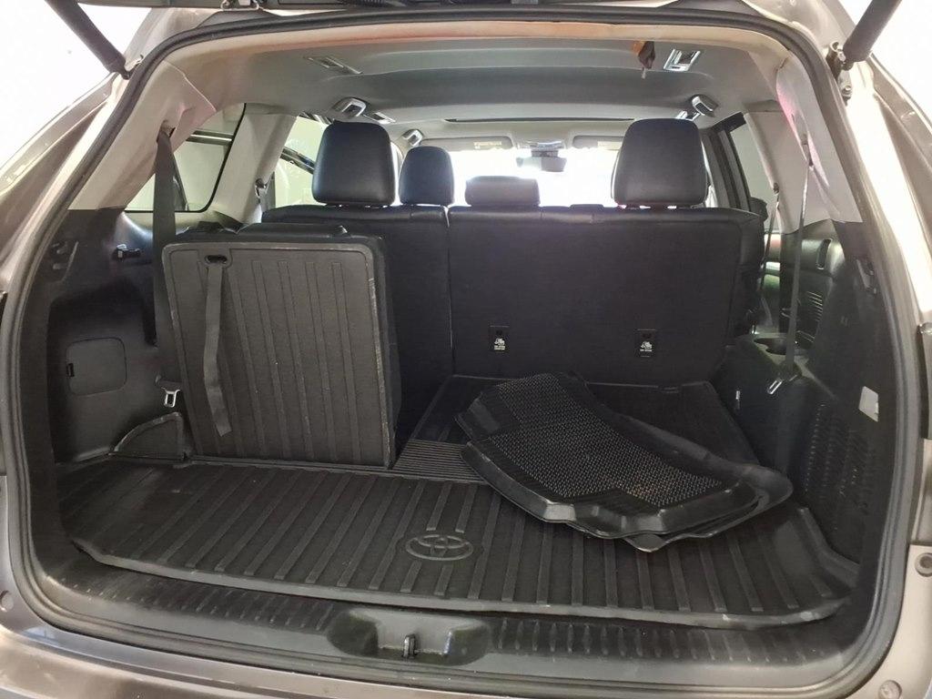 Toyota Highlander XLE AWD V6 2019