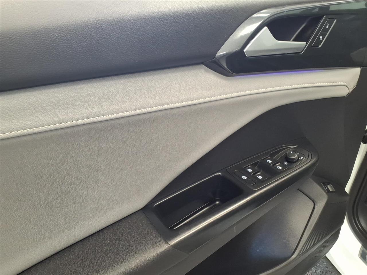 Volkswagen Taos SEL 4MOTION 2022