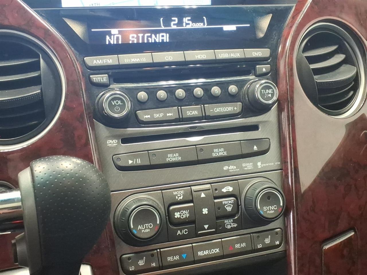 Honda Pilot 4WD 4dr Touring w/RES & Navi 2014