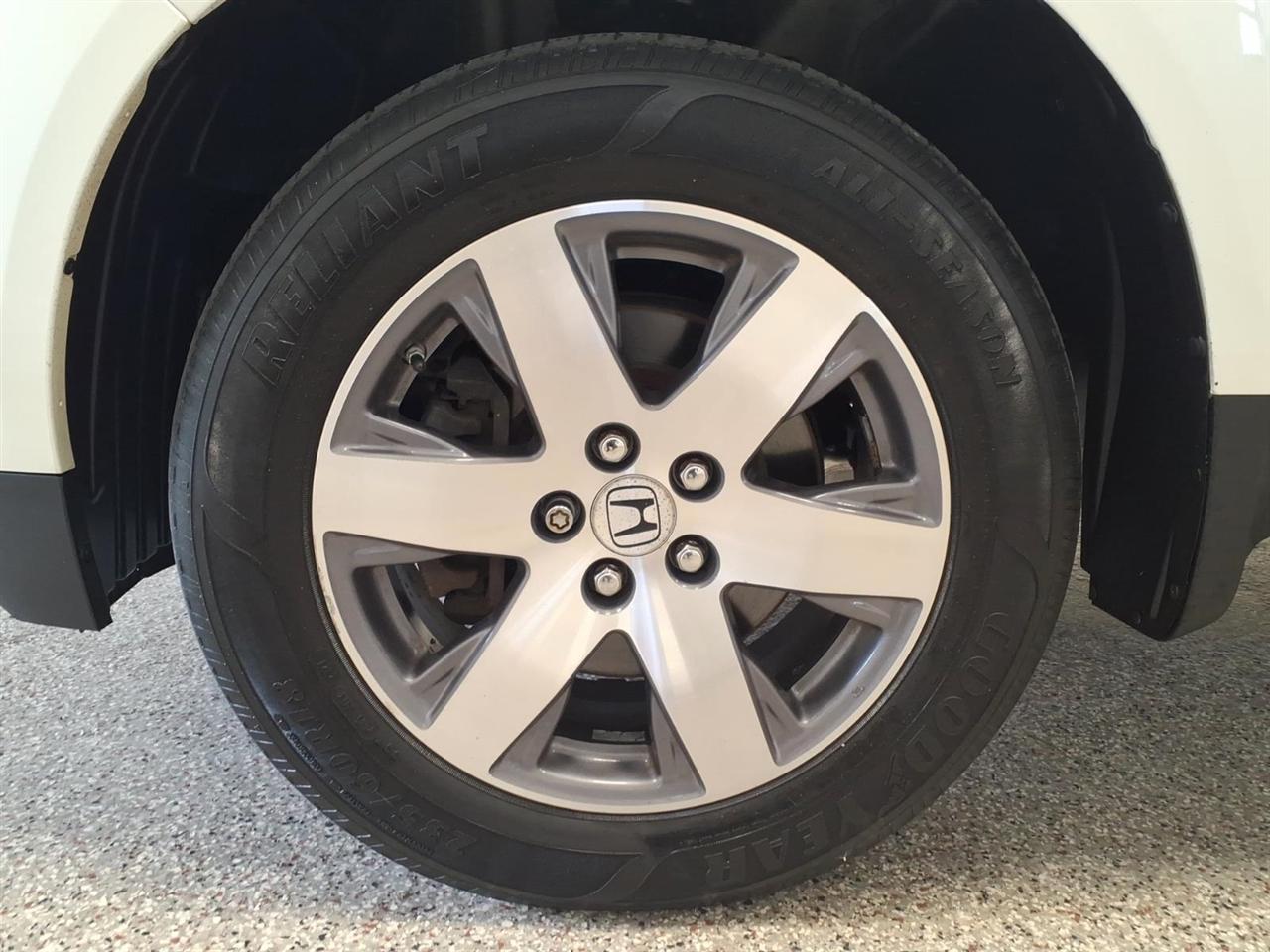 Honda Pilot 4WD 4dr Touring w/RES & Navi 2014