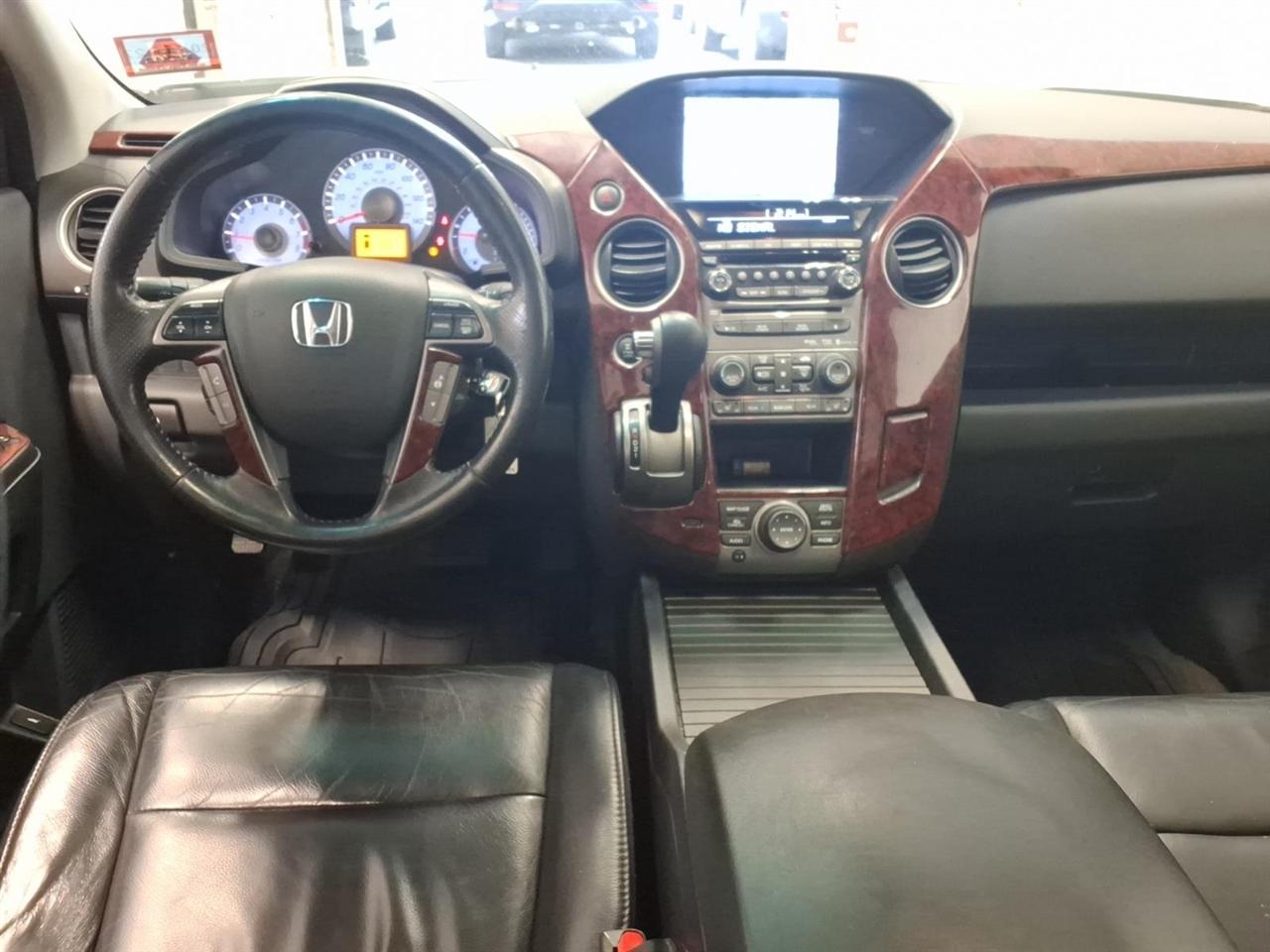 Honda Pilot 4WD 4dr Touring w/RES & Navi 2014