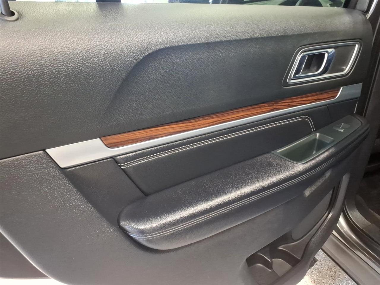 Ford Explorer Limited 4WD 2018