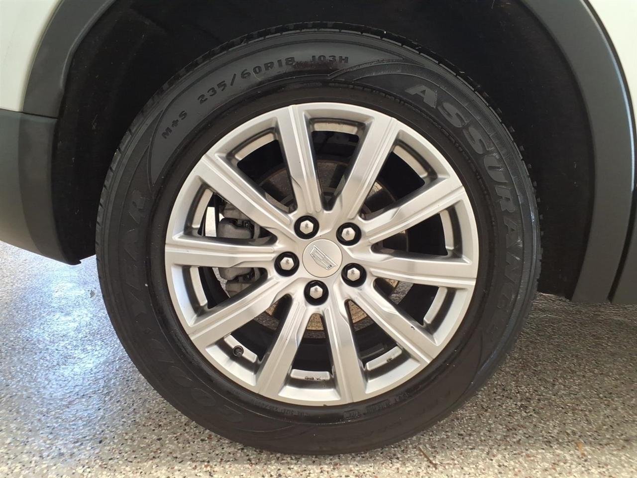 Cadillac XT4 AWD 4dr Premium Luxury 2020