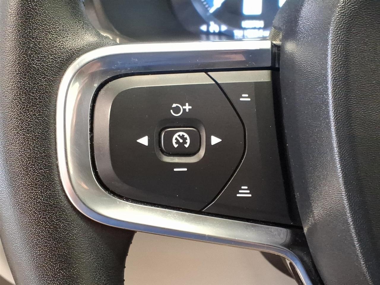 Volvo XC40 T5 AWD R-Design 2019