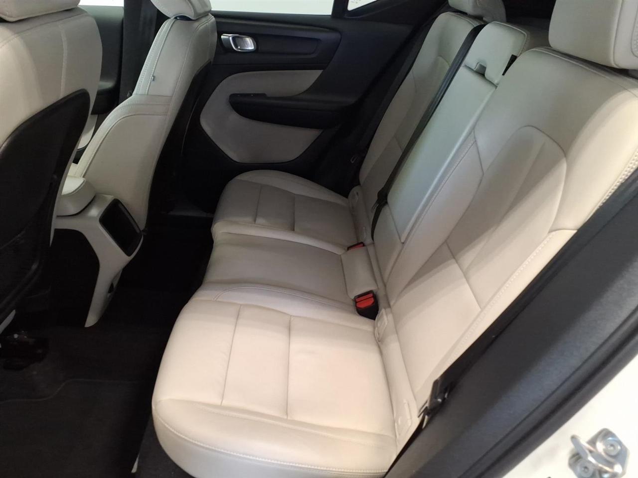 Volvo XC40 T5 AWD R-Design 2019