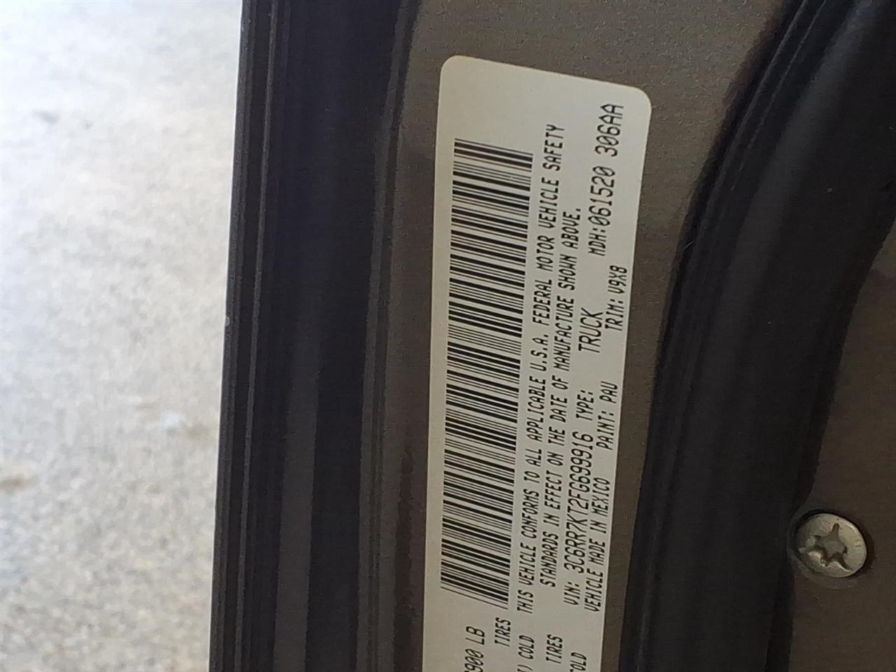 RAM 1500 4WD Crew Cab 140.5" Express 2015
