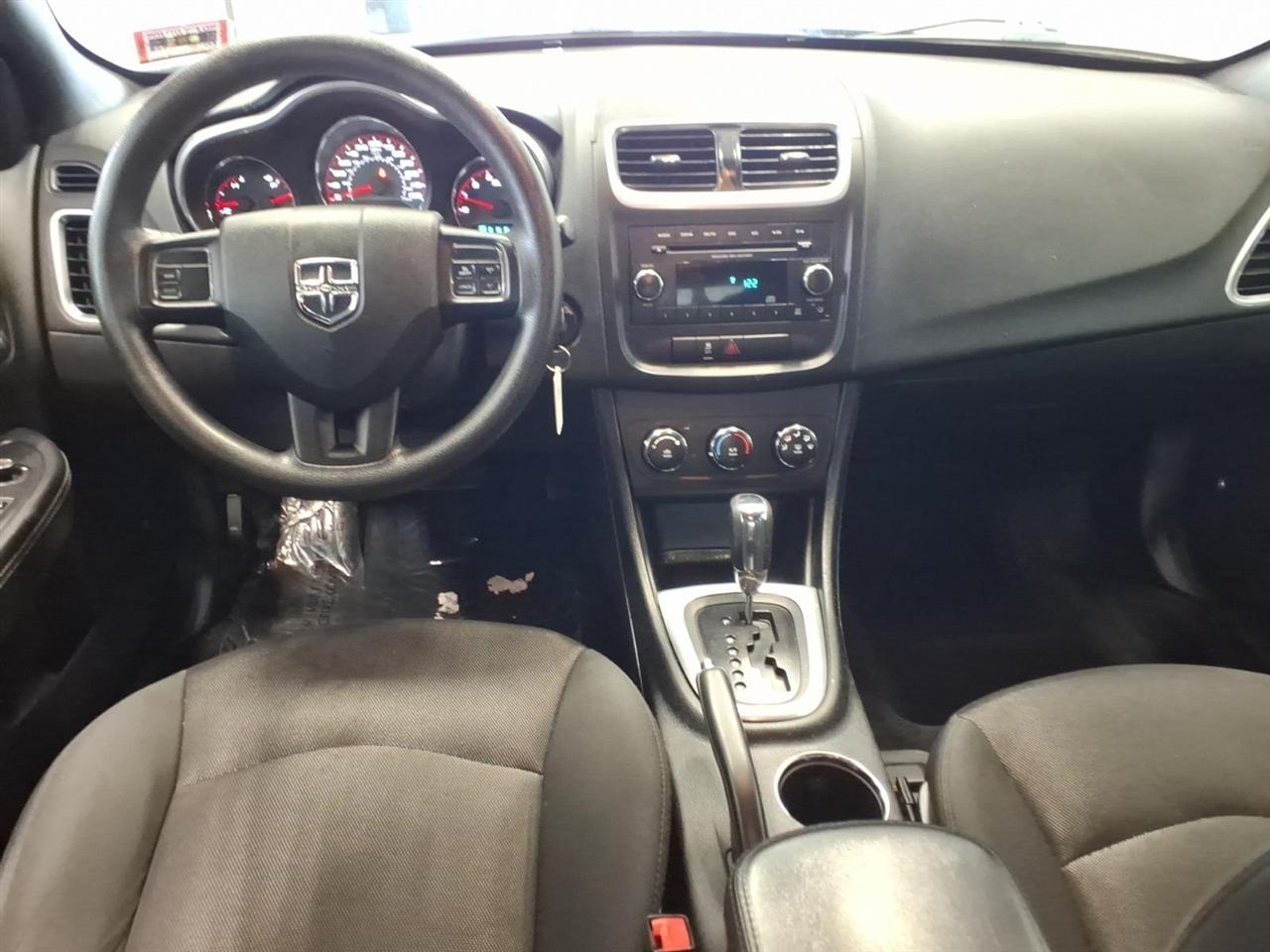 Dodge Avenger 4dr Sdn SE 2013