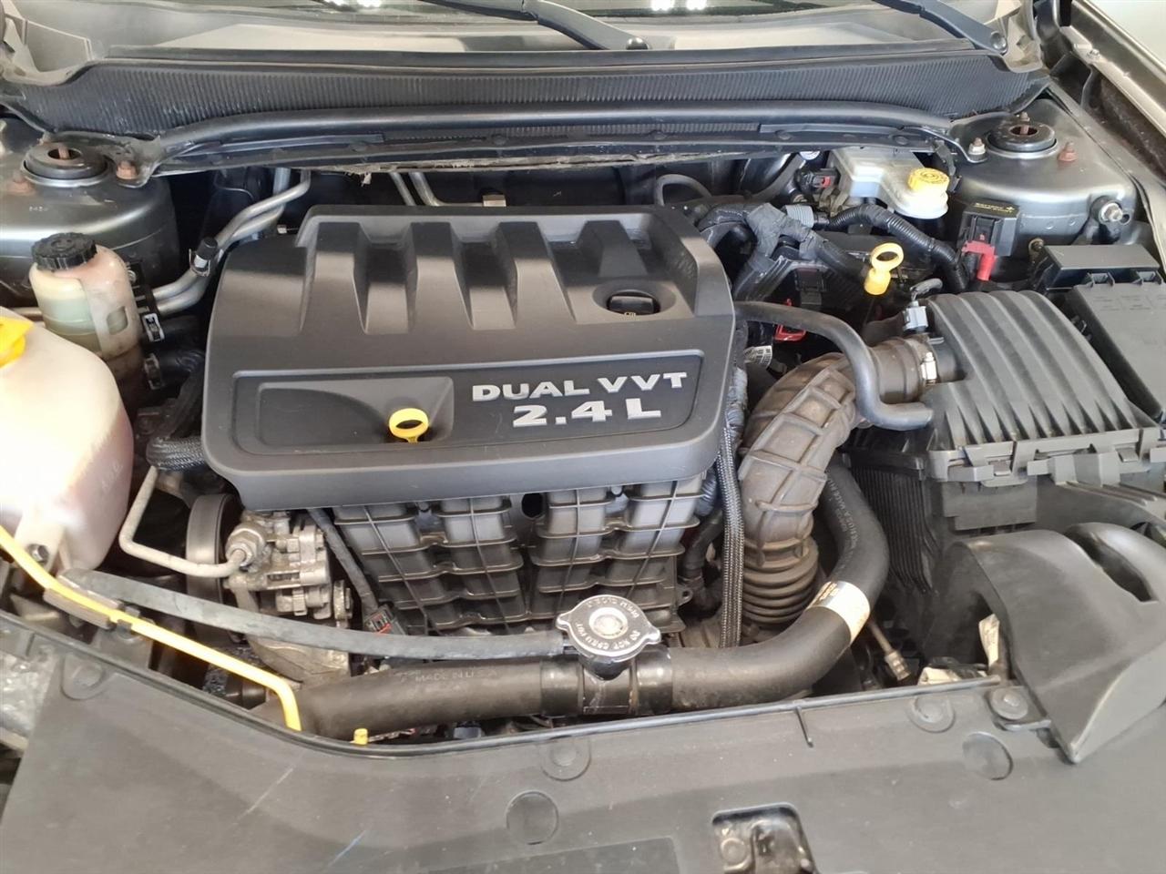 Dodge Avenger 4dr Sdn SE 2013