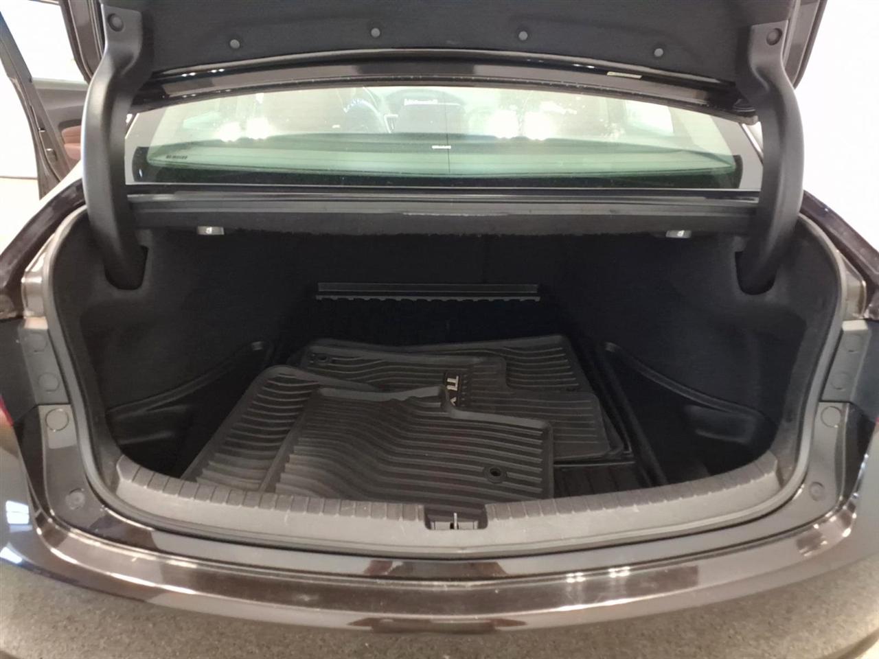 Acura TLX 4dr Sdn FWD Tech 2015