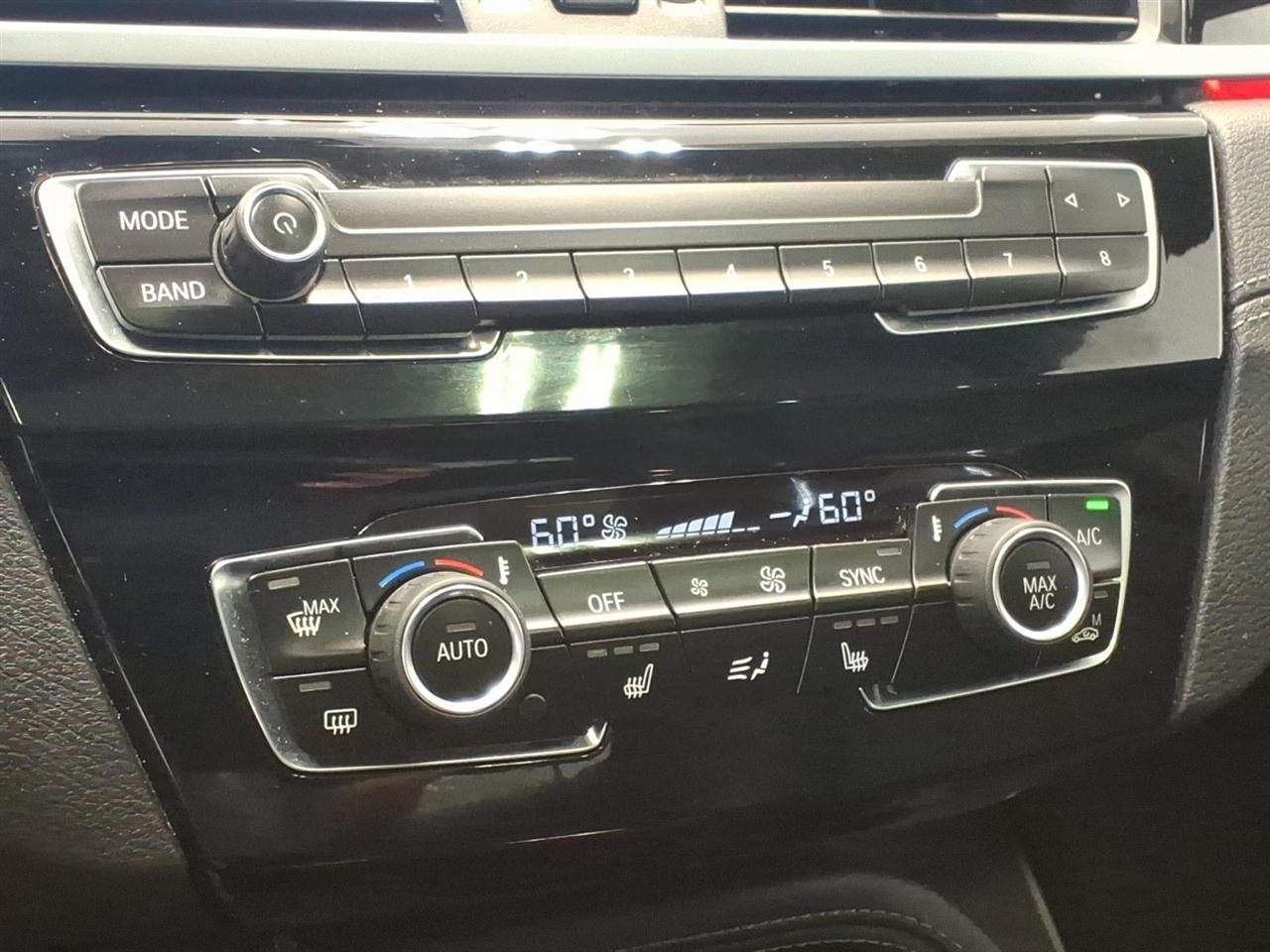 BMW X1 xDrive28i Sports Activity Vehicle 2021
