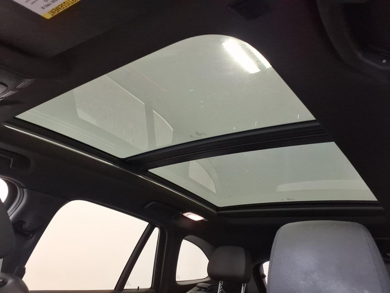 BMW X1 xDrive28i Sports Activity Vehicle 2021