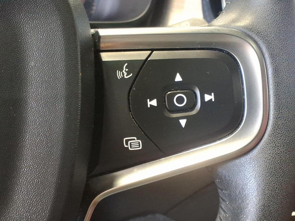 Volvo XC40 T5 AWD Momentum 2020