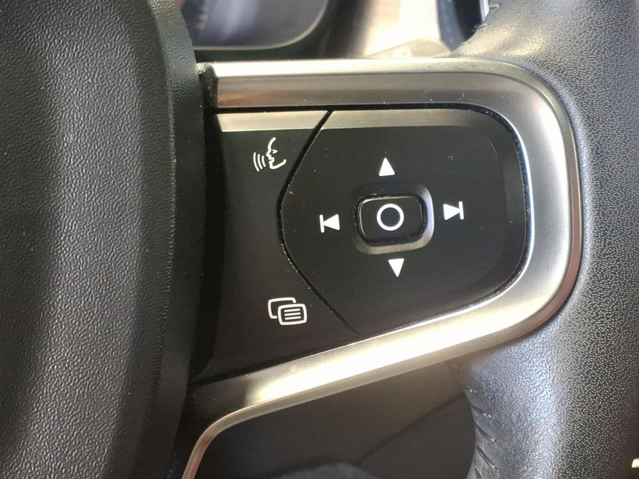 Volvo XC40 T5 AWD Momentum 2020