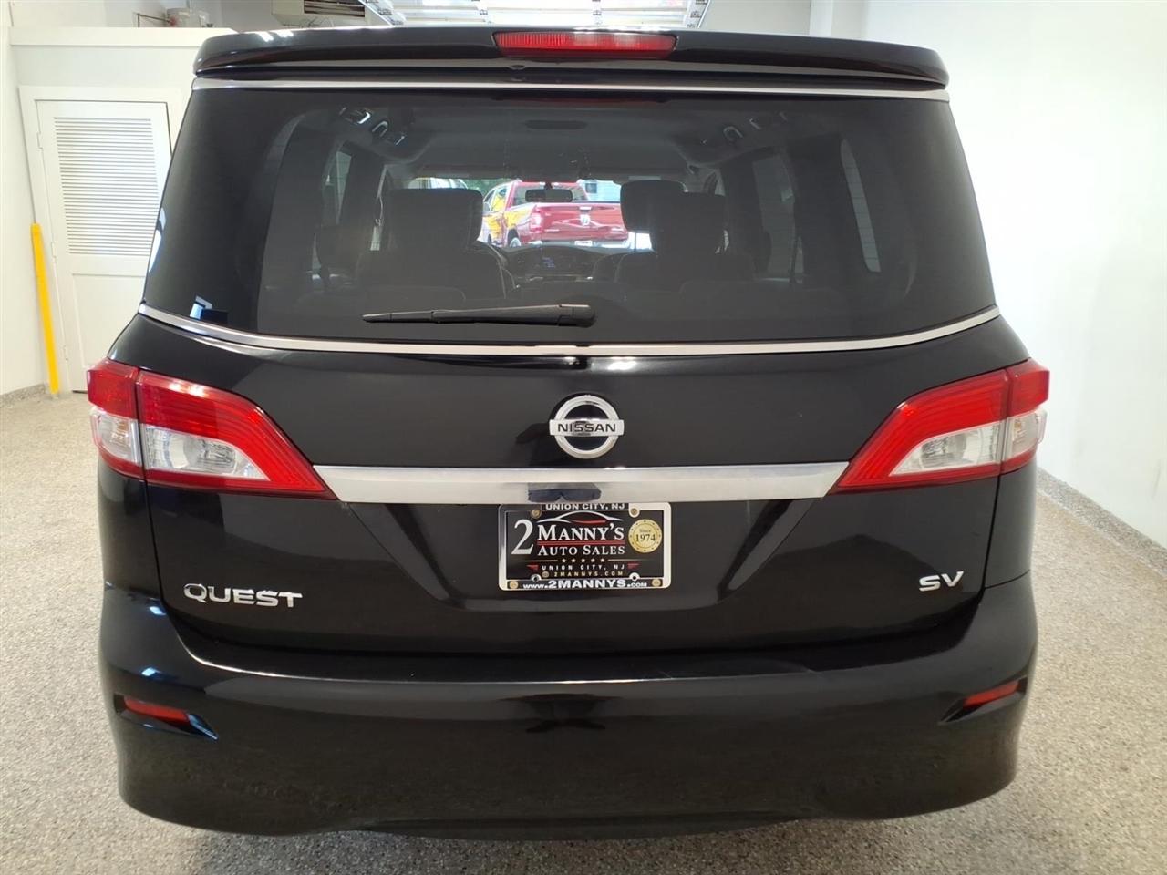 Nissan Quest 4dr SV 2015