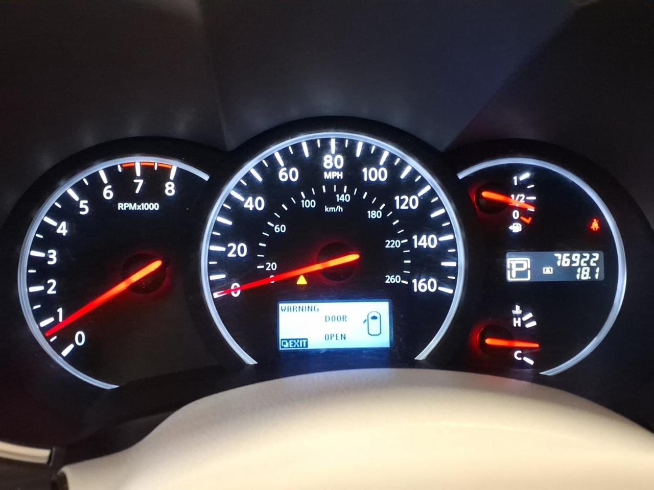Nissan Quest 4dr SV 2015
