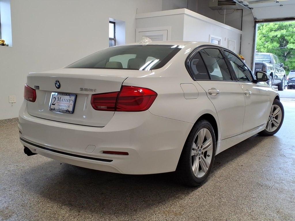 BMW 3 Series 4dr Sdn 328i RWD South Africa SULEV 2016