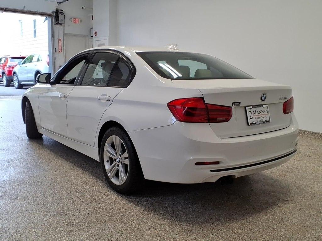 BMW 3 Series 4dr Sdn 328i RWD South Africa SULEV 2016