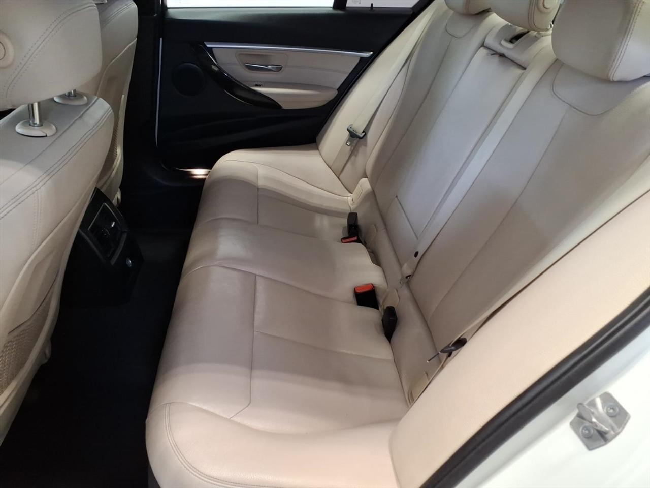 BMW 3 Series 4dr Sdn 328i RWD South Africa SULEV 2016