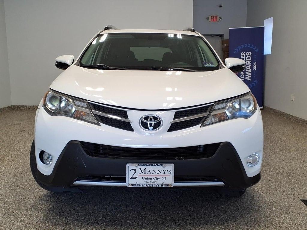 Toyota RAV4 AWD 4dr XLE (Natl) 2015
