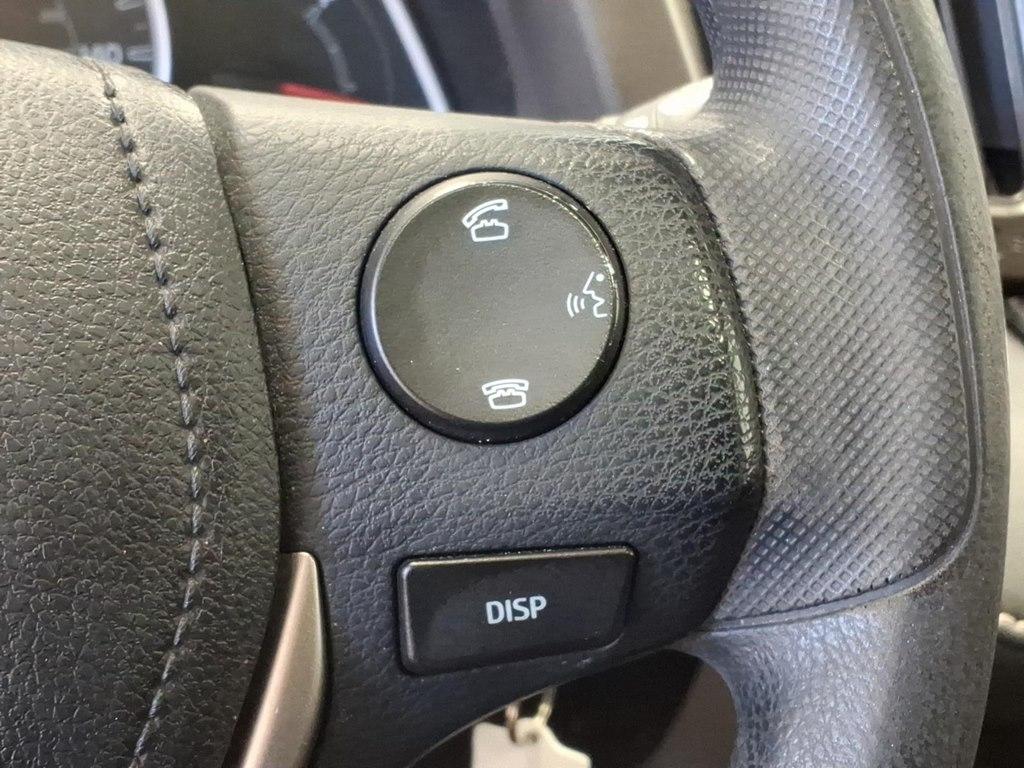 Toyota RAV4 AWD 4dr XLE (Natl) 2015