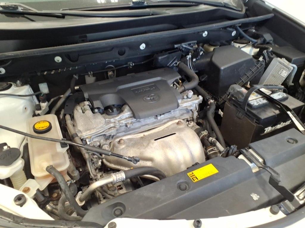 Toyota RAV4 AWD 4dr XLE (Natl) 2015
