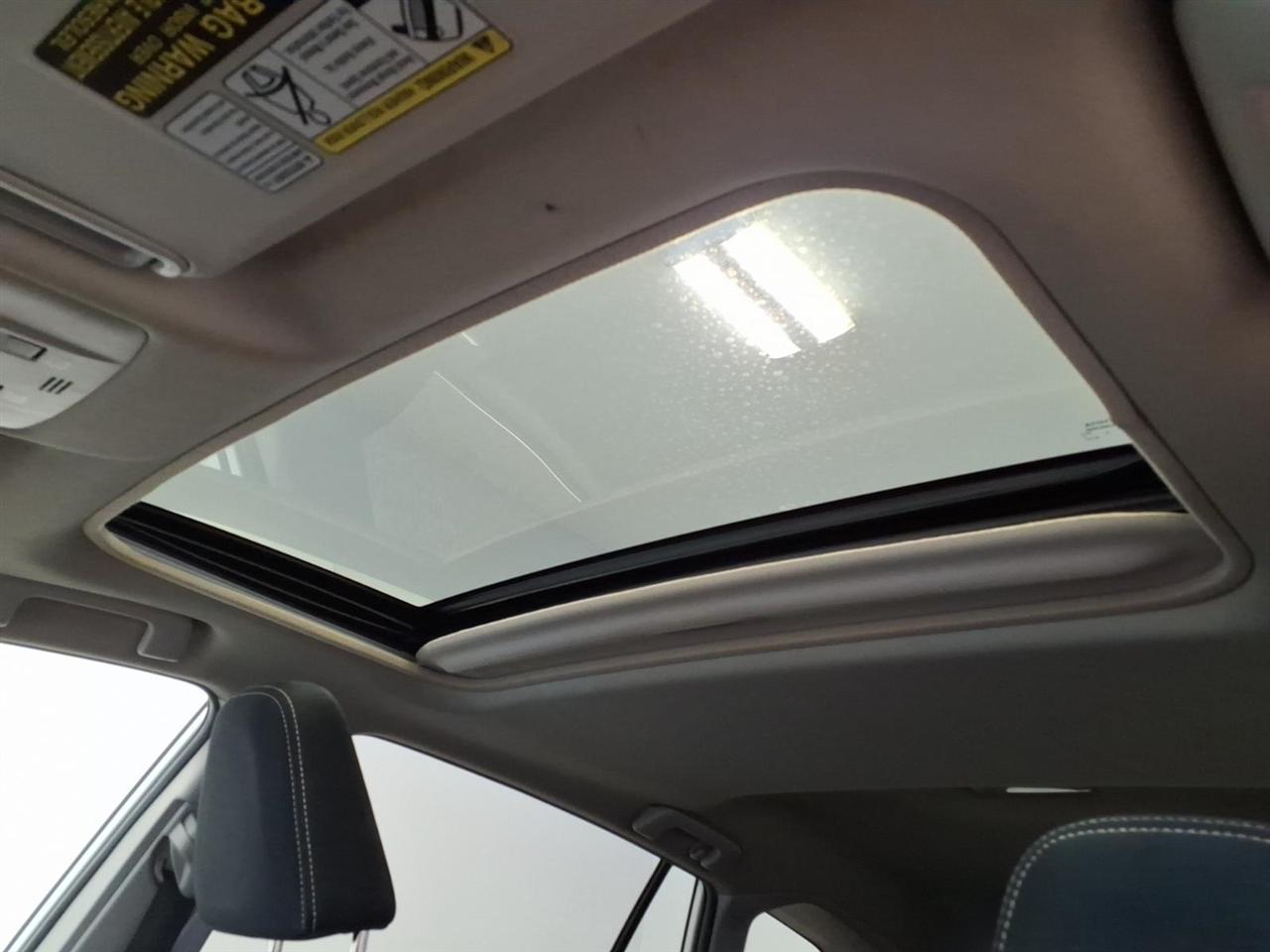 Toyota RAV4 AWD 4dr XLE (Natl) 2015