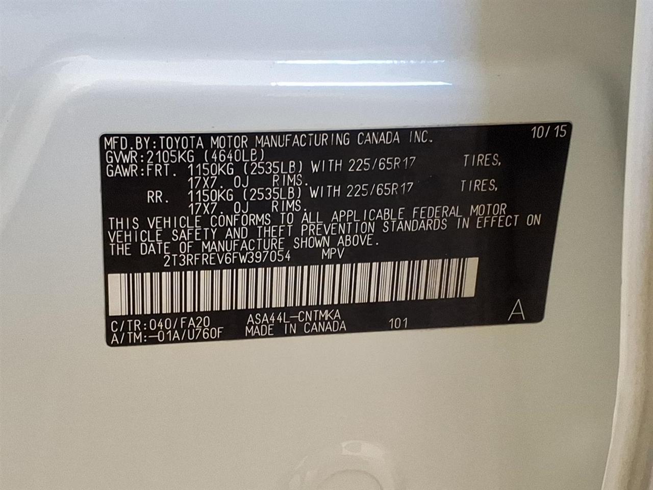 Toyota RAV4 AWD 4dr XLE (Natl) 2015