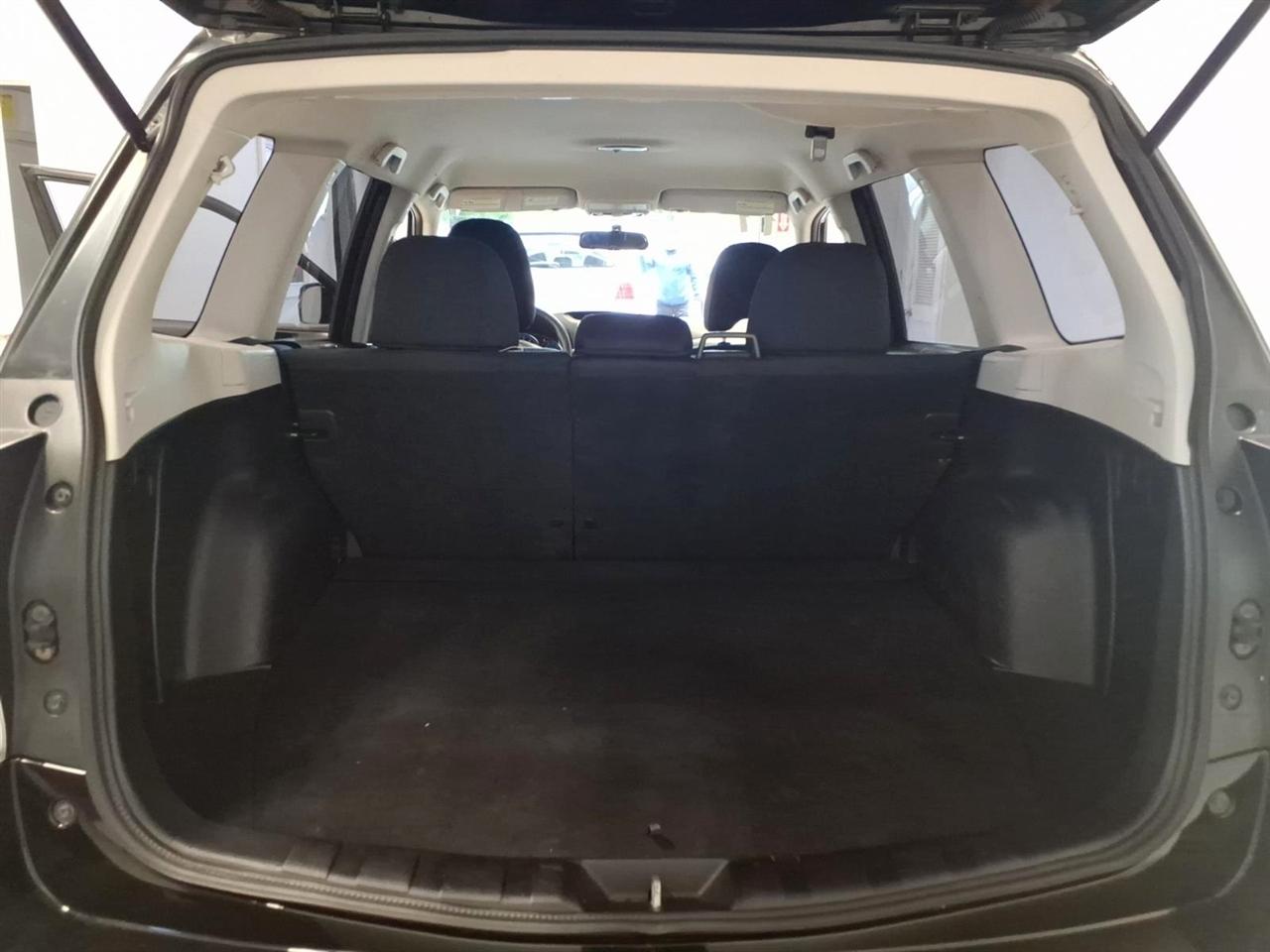 Subaru Forester 4dr Man 2.5X w/Alloy Wheel Value Pkg 2011