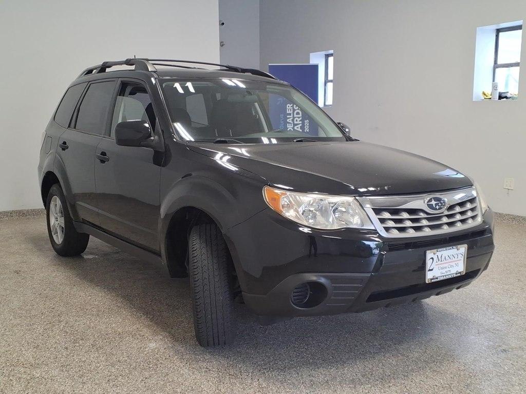Subaru Forester 4dr Man 2.5X w/Alloy Wheel Value Pkg 2011