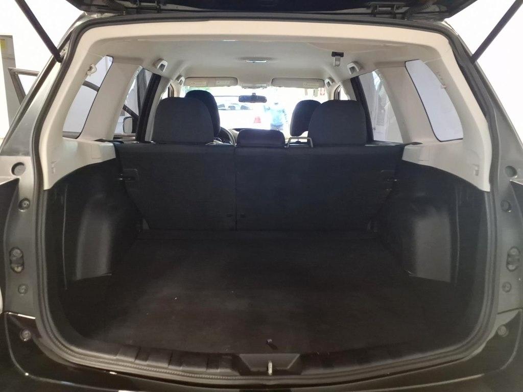 Subaru Forester 4dr Man 2.5X w/Alloy Wheel Value Pkg 2011