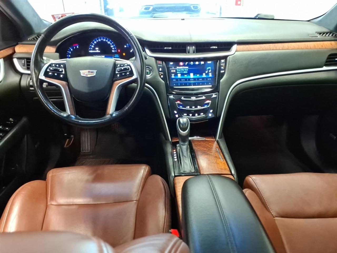 Cadillac XTS 4dr Sdn Luxury Collection AWD 2016