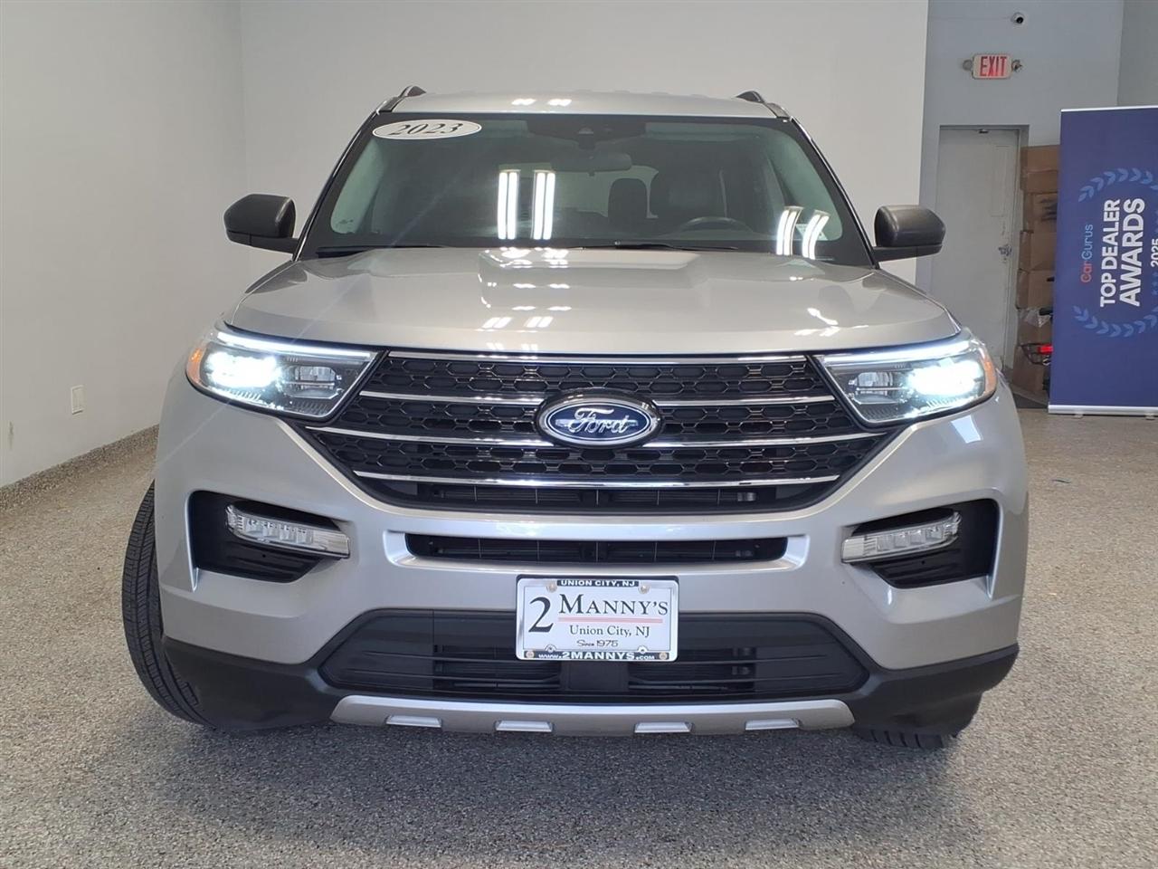 Ford Explorer XLT 4WD 2023