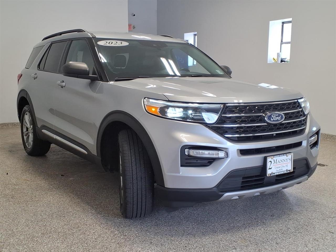 Ford Explorer XLT 4WD 2023